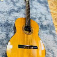 guitar Classic burns like new!
