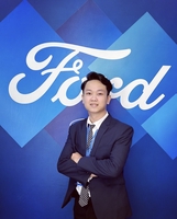 Nam Huỳnh bán Ford